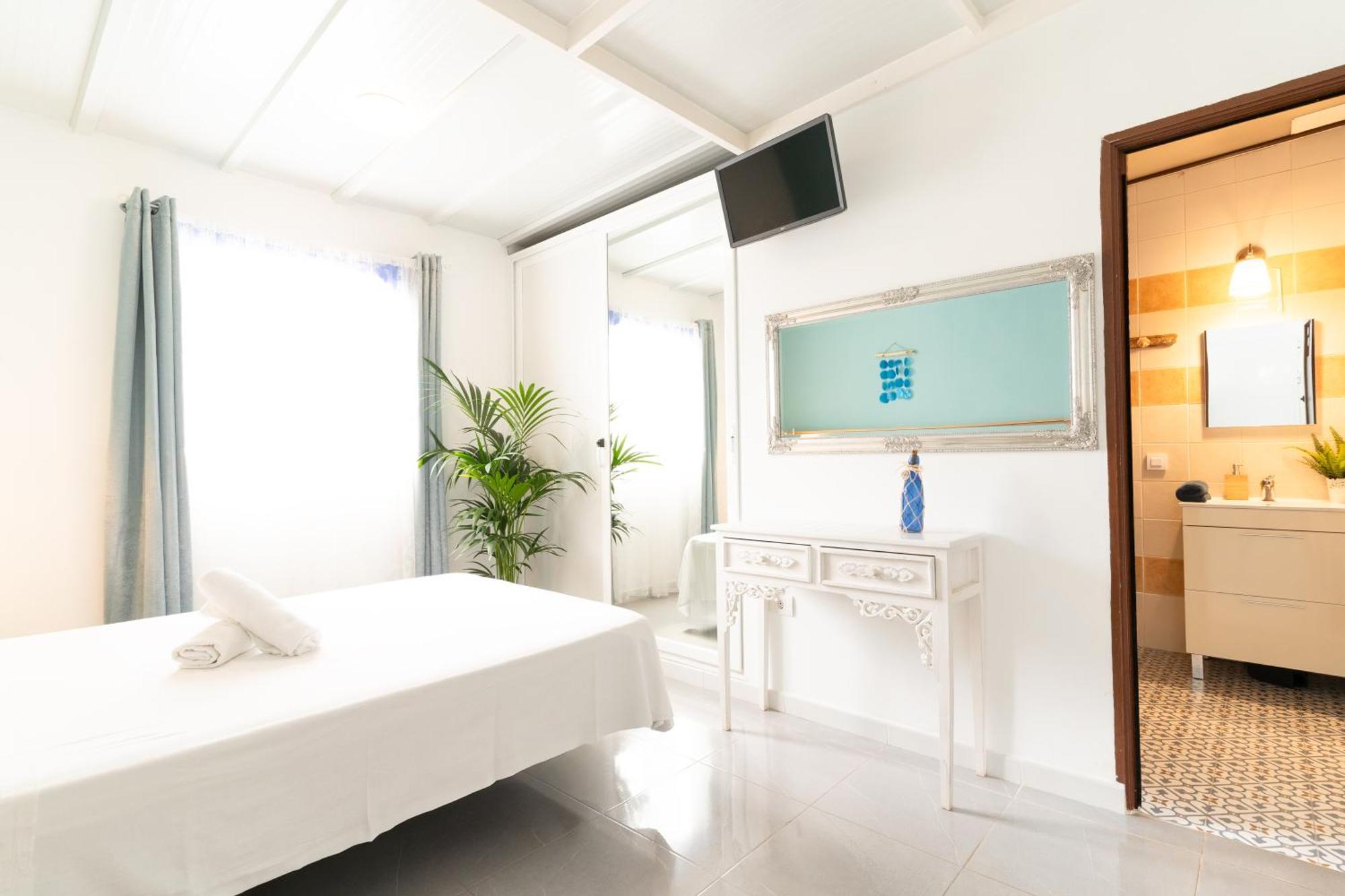 Guest House Villa Neon Tenerife Arona  Εξωτερικό φωτογραφία
